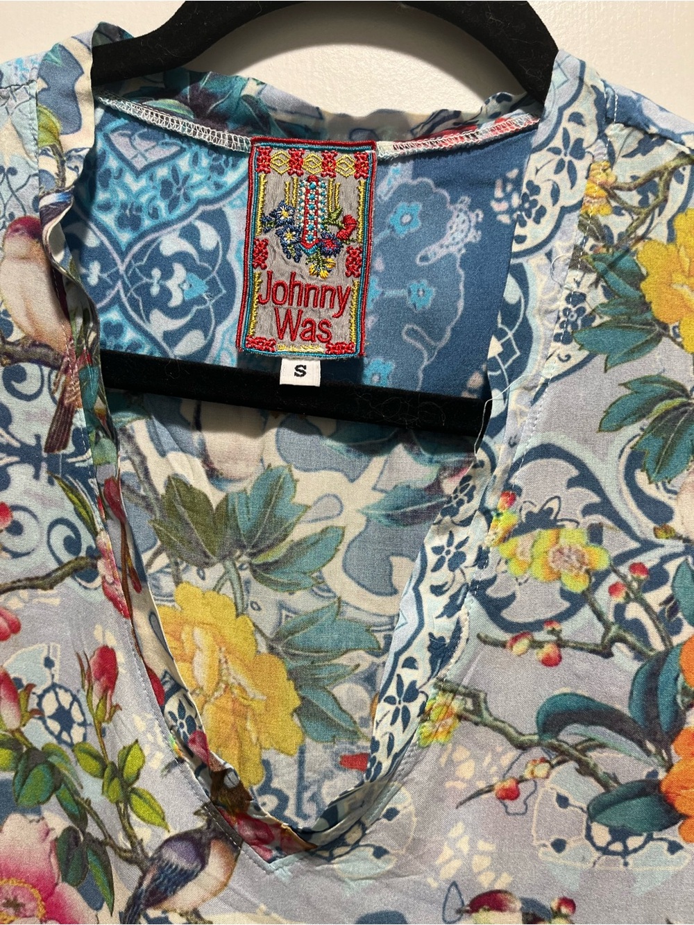 Johnny Was Multicolor Floral V-Neck Tunic Top - Picture 3 of 7